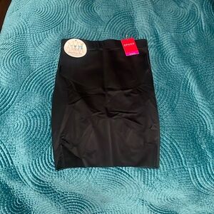 Brand New Spanx Half Slip- S